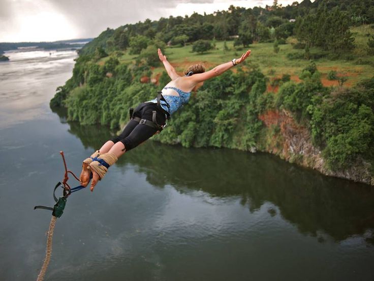 Bungee Jumping on the Nile 1