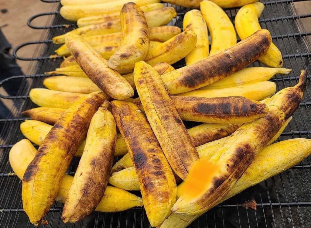 gonja or plaintain being roasted on roadside